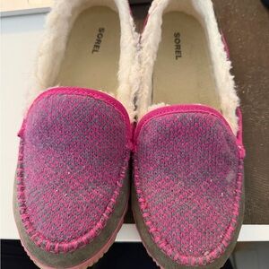 Sorel Fuchsia and Gray Slippers